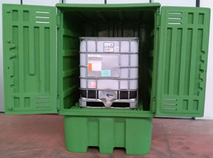 box armadio con vasca di raccolta per cubo 
		IBC per uno stoccaggio in sicurezza