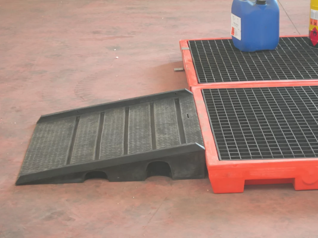 Floor ramp